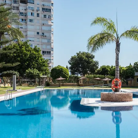 Col3 - Wifi, Smart Tv, Piscina, 900 Metros Playa, La Colina Daire Torremolinos